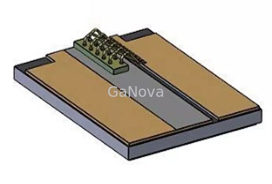 しきい値電流 0.5A レーザー ダイオード チップ レーザー印刷スロープ 効率 1.0W/A